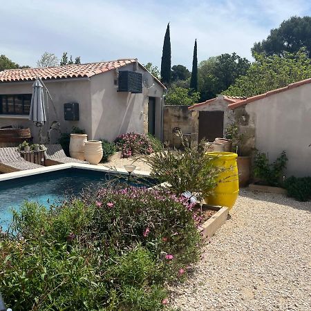 Studio Dans Les Alpilles Apartment Fontvieille Exterior photo