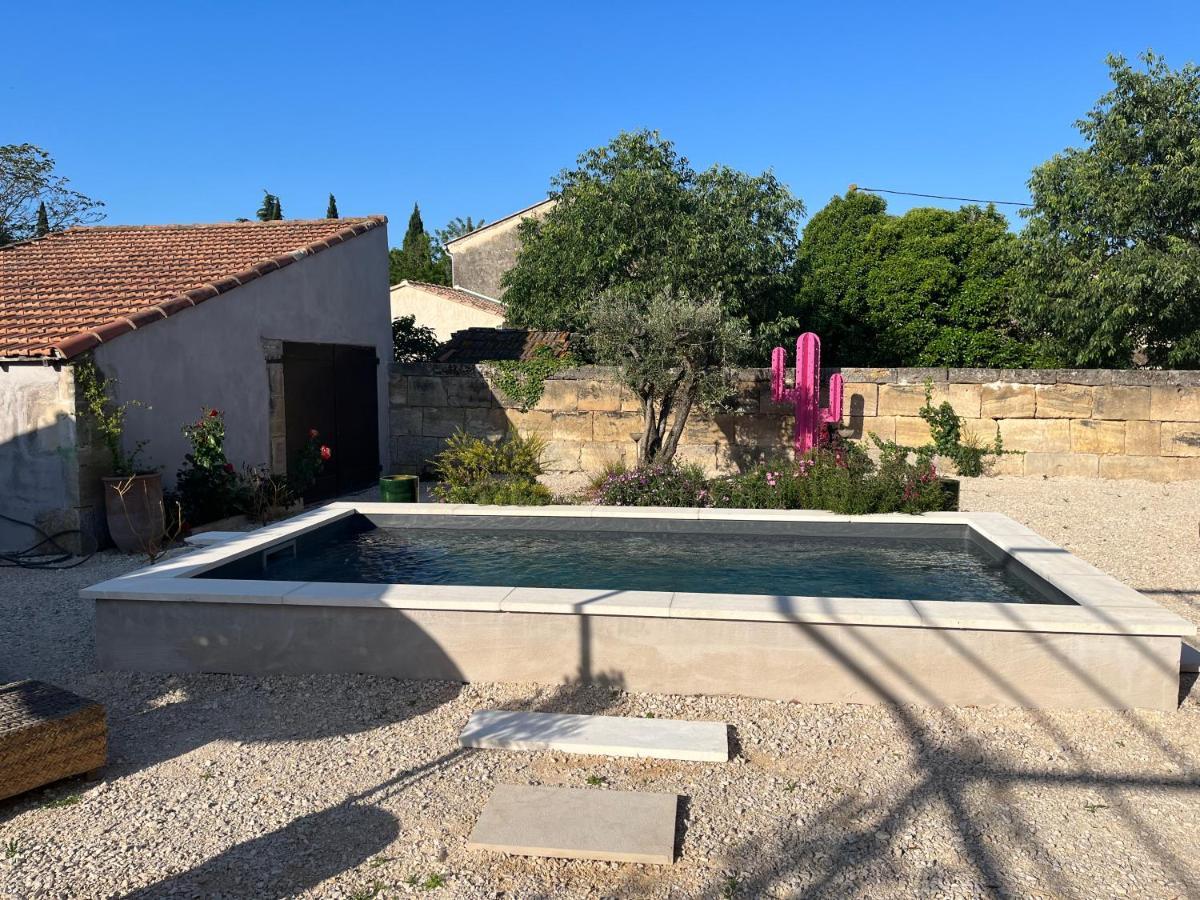 Studio Dans Les Alpilles Apartment Fontvieille Exterior photo