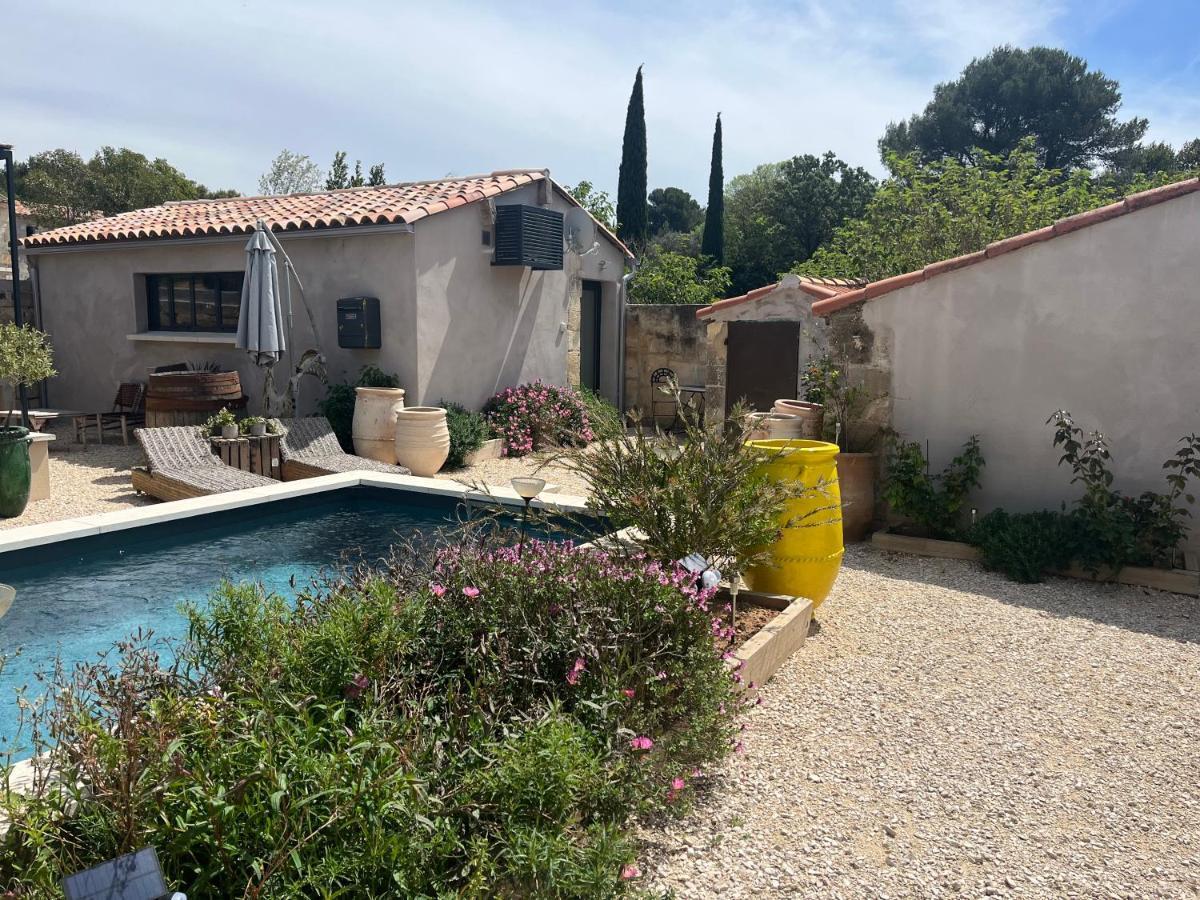 Studio Dans Les Alpilles Apartment Fontvieille Exterior photo