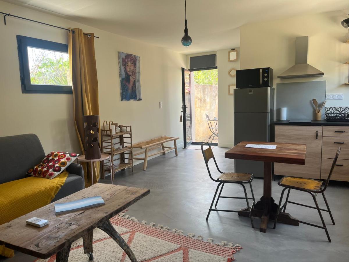 Studio Dans Les Alpilles Apartment Fontvieille Exterior photo